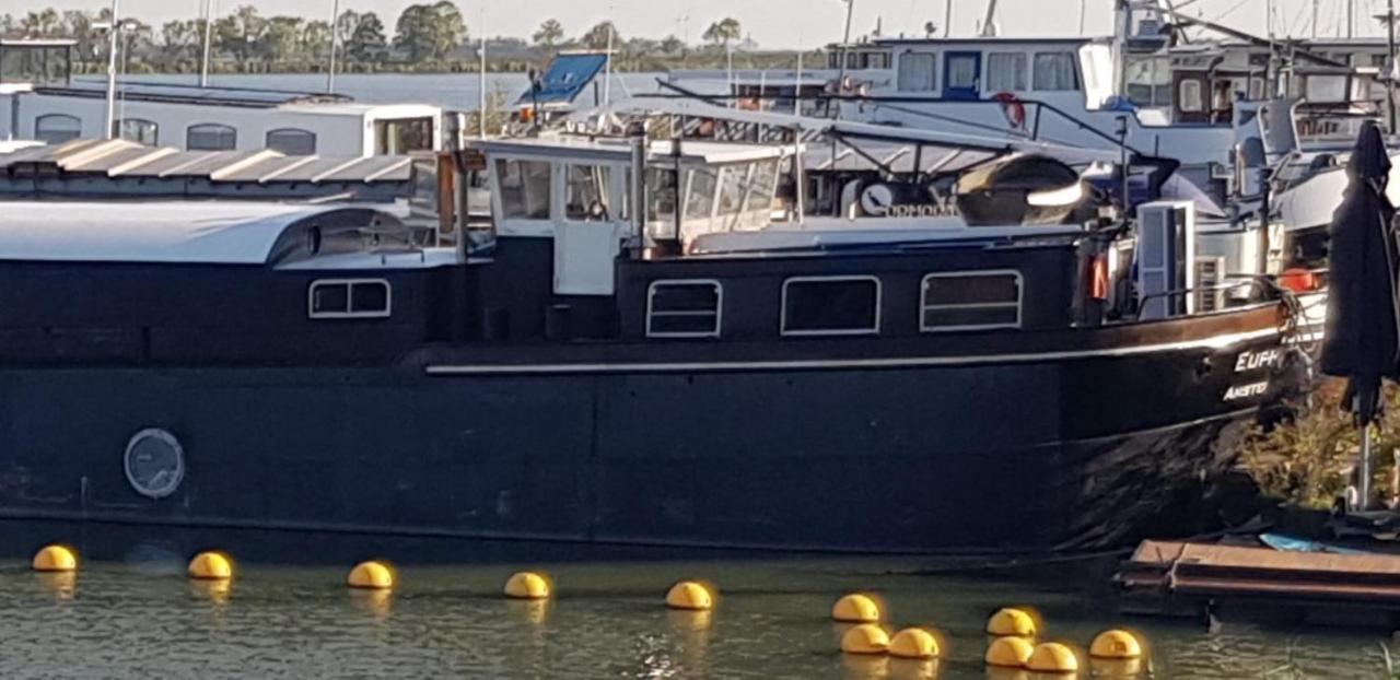 Hotel Euphrate Houseboat Amsterdam Exterior foto